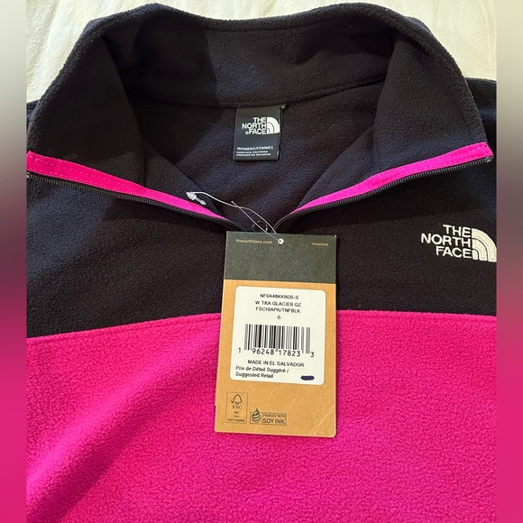 North face pink and black quarter zip sweater - Picture 4 of 4